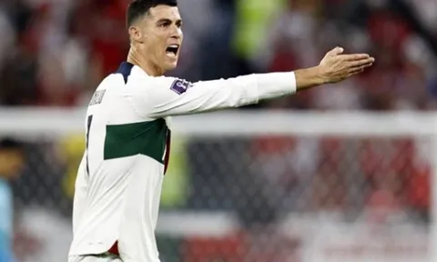 Ronaldo: "Tôi bảo cậu ta câm mồm"
