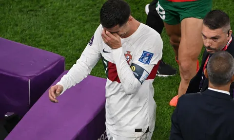 Hargreaves: Ronaldo khóc vì Messi vào bán kết