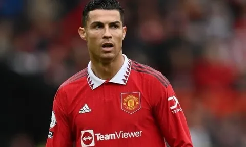 Roy Keane: 'Nhiều cầu thủ MU còn tệ hơn Ronaldo'
