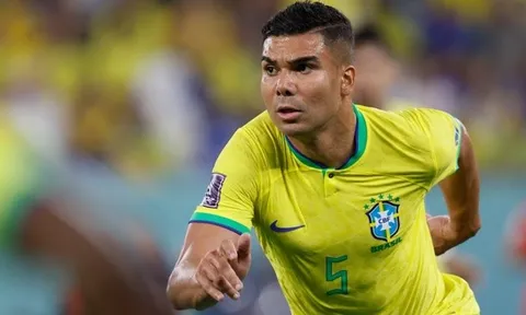 Roy Keane nói thẳng về đẳng cấp của Casemiro