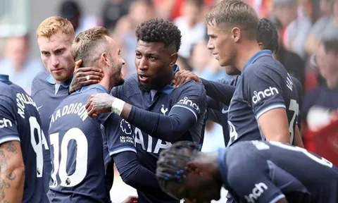 Siêu phẩm xuất hiện, Tottenham chia điểm với Brentford