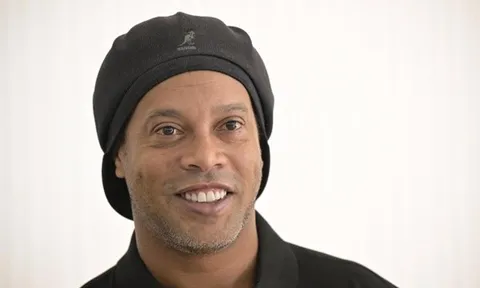 Ronaldinho: Pháp quá mạnh