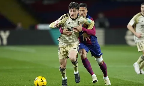 “Hàng thải” Manchester United được khen hết lời