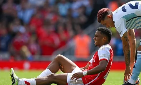 CHÍNH THỨC! Arsenal phát đi thông báo về Timber