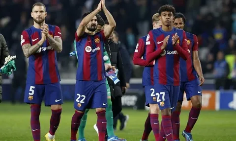 Thi đấu trồi sụt, Barcelona vẫn được định giá "khủng"