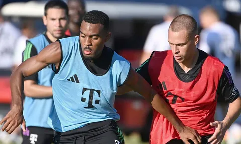Man United có quyết định dành cho Ryan Gravenberch