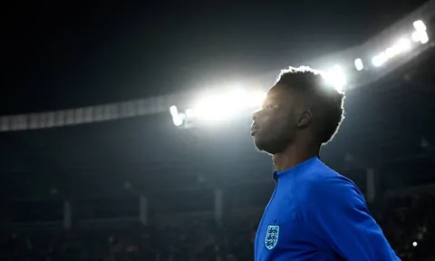 Thất vọng Bukayo Saka