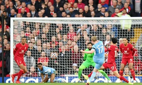 Sau trận Liverpool 2-2 Man City, ứng cử viên vô địch lộ diện