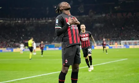 Sao Milan tái hiện pha ăn mừng của Ronaldo