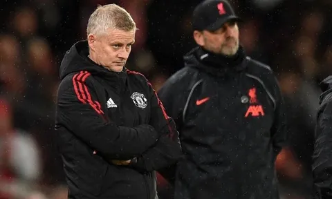 Nhà Glazer ra quyết định khiến Solskjaer chưng hửng