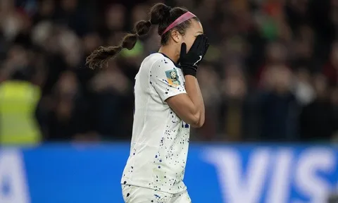 Tại sao cầu thủ trẻ dễ đá hỏng quả penalty quyết định?