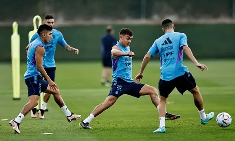 Ronaldo gửi thông điệp đẳng cấp đến Messi