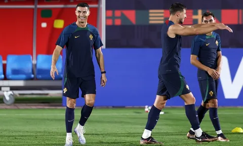 Keane: Ronaldo sẽ khiến những kẻ ngốc ngoài kia phải câm nín
