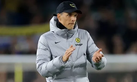 Chelsea khó chịu với HLV Tuchel