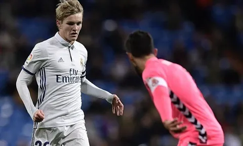 Odegaard nêu ấn tượng về Ronaldo khi ở Real