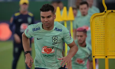 Cú sốc Casemiro ập đến Man Utd