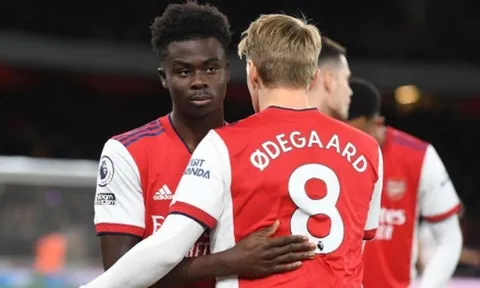 Mất băng đội trưởng vào tay Saka, Odegaard phá vỡ im lặng