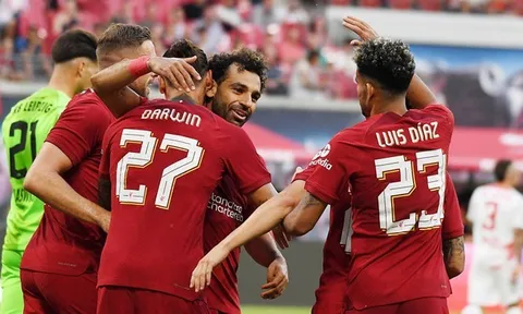 Chia tay 11 cầu thủ, đội hình Liverpool ra sao?