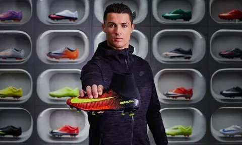 Salah, De Bruyne và Ronaldo mang giày gì?