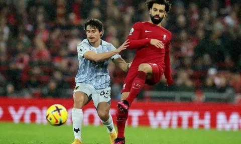 Barcelona tăm tia trụ cột Liverpool