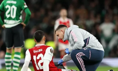 Arsenal nhận tin dữ về Saliba