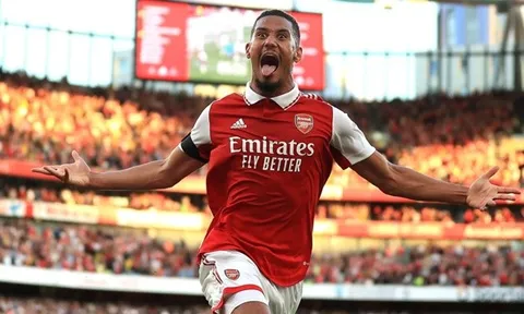 Sao Arsenal xứng đáng thay Varane