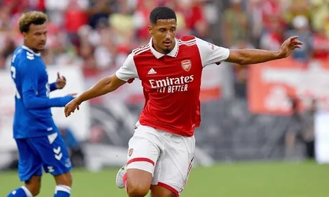 Arsenal sớm có câu trả lời cho trung vệ thép