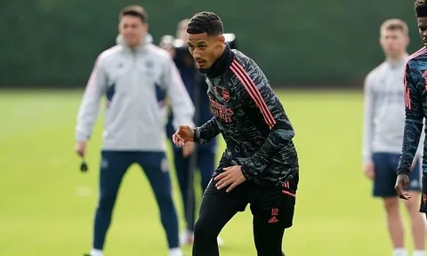 Arsenal sắp thưởng lớn cho William Saliba