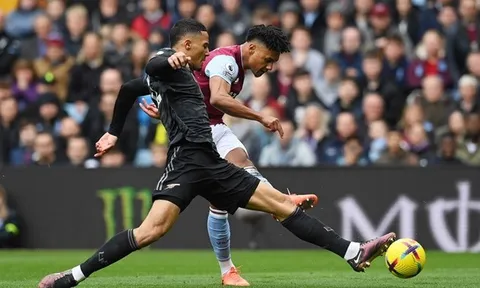 Saliba bị điểm mặt ở bàn thua của Arsenal