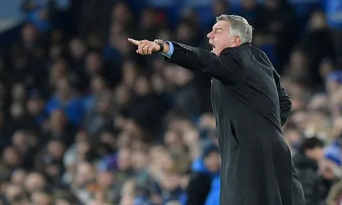 NÓNG! Sam Allardyce trở lại EPL, "trục vớt" Leeds