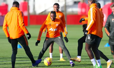 Sân tập đón cú hích cực lớn, Man Utd chỉ 1 bước nhảy vọt lên Top 2