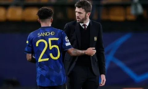Người cũ chỉ HLV M.U nên thuê thay vì Pochettino