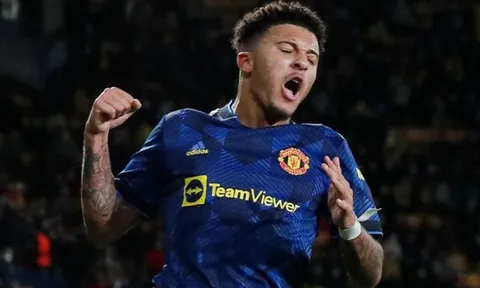 Sancho mở tài khoản ở Man Utd, Pogba gửi thông điệp ngắn gọn