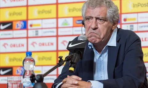 CHÍNH THỨC: Ba Lan sa thải HLV Fernando Santos