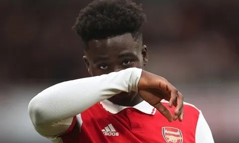 Sao Arsenal qua người hay nhất Ngoại hạng Anh mùa này