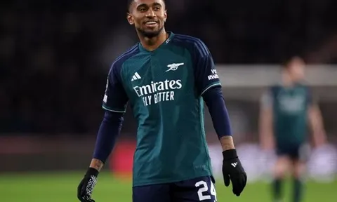 Sao Arsenal tìm thấy lối thoát hiểm với một điều kiện