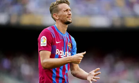 De Jong chơi tệ, Suarez thốt lên hốt hoảng