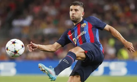 Sao Barca nói thẳng điều không hài lòng với Xavi