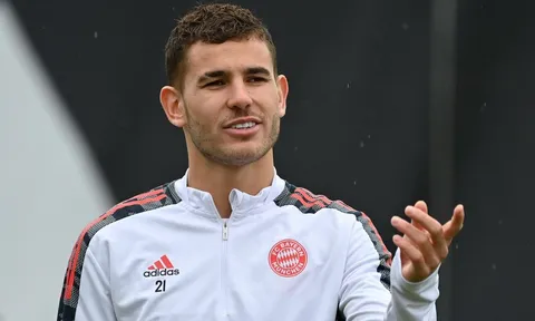 Sao Bayern thoát án tù vì tiếp xúc với vợ