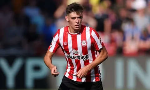 Sao Brentford khiến 2 ông lớn Manchester đại chiến