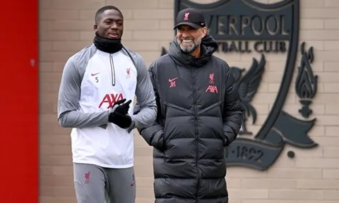 Sao Liverpool tiết lộ lý do khiến Man Utd bẽ mặt