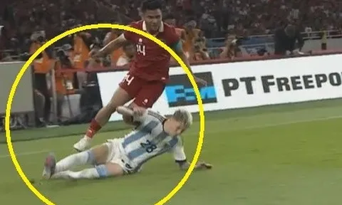 Sao Man United cay cú với hậu vệ Indonesia
