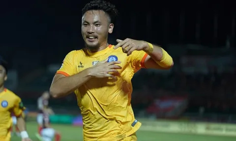 Sao Việt Kiều gia nhập Hà Nội FC