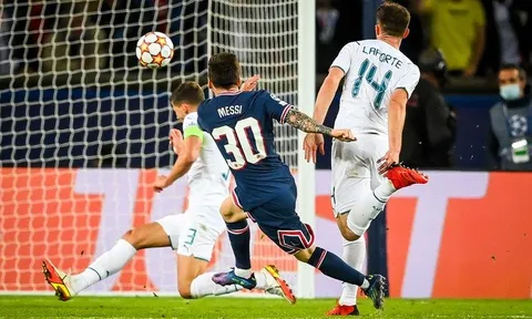 Messi được vinh danh với bàn thắng vào lưới Man City