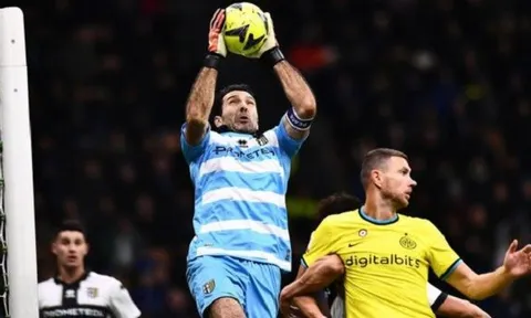 Sau 27 năm, Buffon vẫn bắt chính ở San Siro