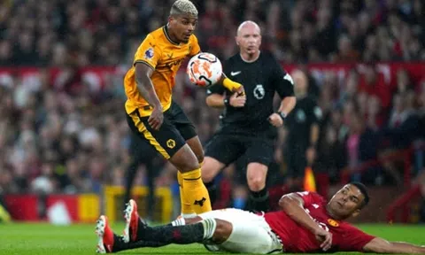 Sau Endo, Liverpool chiêu mộ tiền vệ khiến M.U khổ sở?