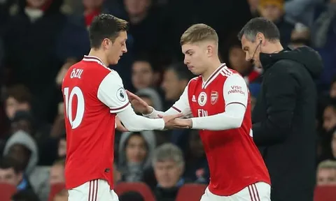 Sau Ozil, một số 10 tài năng khác đang hình thành tại Arsenal