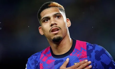 Sau Pedri và Fati, Barca tiếp tục công việc bồi đắp tương lai