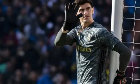 Sau Zidane, đến lượt Courtois phát biểu 1 điều khiến CĐV Real phát hờn