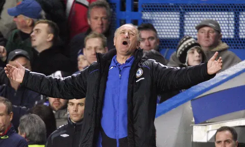 Cựu HLV Chelsea Scolari bị sa thải